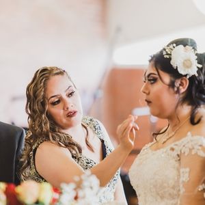 Meet your Posher, Leonor